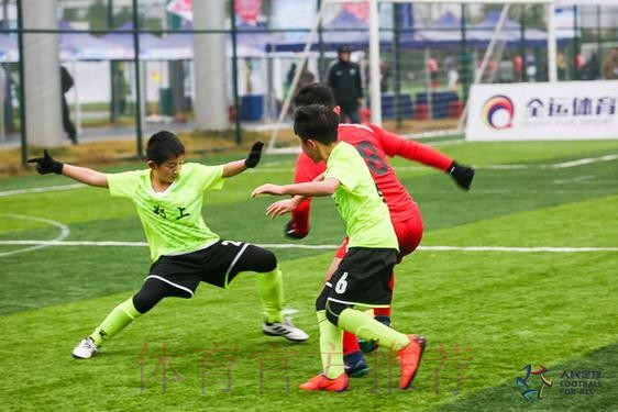 首届人民足球嘉年华活动在长沙全面拉开帷幕 首届人民足球嘉年华活动在长沙全面拉开帷幕